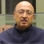 Ahmed Chinoy welcomes reduction in petroleum prices