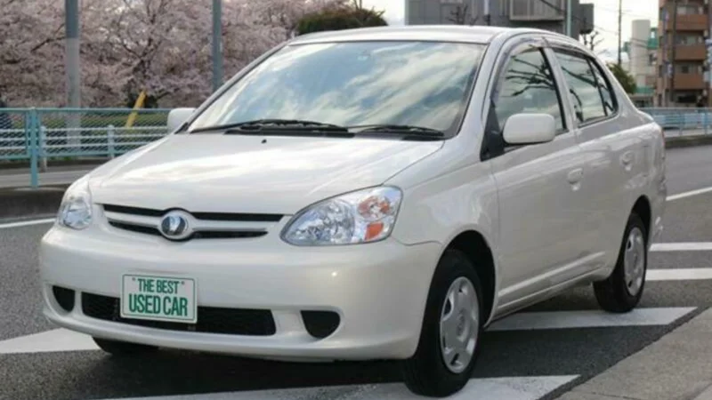 Toyota Platz new price in Pakistan 2024 & Specifications