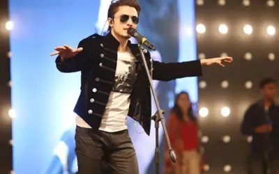 Ali Zafar to Enchant Audiences with PSL 9 Anthem?