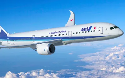 Cockpit Crack Forces Japan Flight to Turn Back