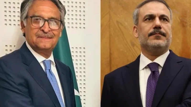 FM Jilani, Turkish FM discuss ongoing Pakistan-Iran development