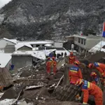 Yunnan landslide in China killed 8 people and dozens are missing