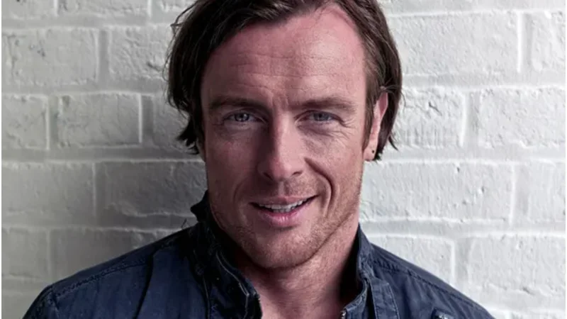 Toby Stephens