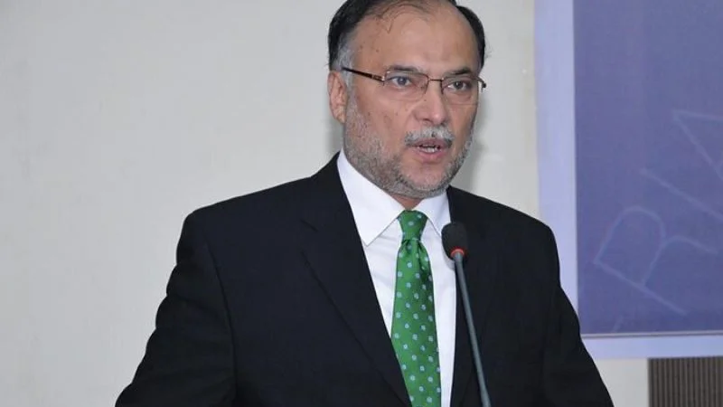 Ahsan Iqbal proposes splitting Pakistan into 12-15 provinces