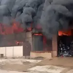 Blaze engulfs old clothes factory at Karachi’s Landhi Export Processing Zone