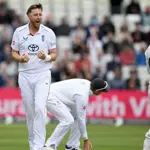 England 156-4 after Pakistan dismissed for 133 in third Test