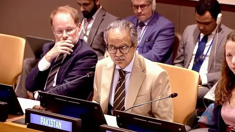 Pakistan warns UN it will hit Afghan terror bases in self-defense