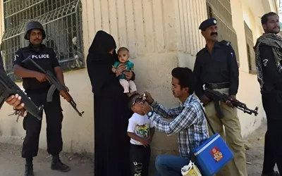 Nushki attack leaves two policemen martyred while protecting polio team in Balochistan