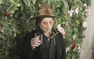Johnny Depp eats decorative plant at Las Vegas party