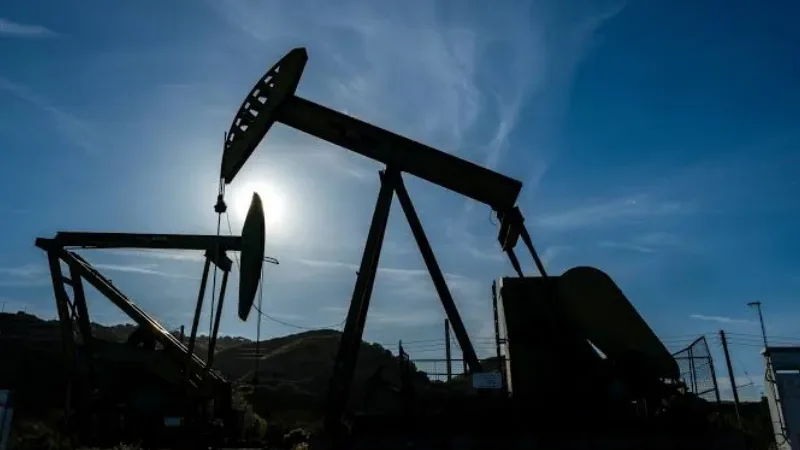 Oil prices surge above $106 as US-Iran tensions fuel supply concerns