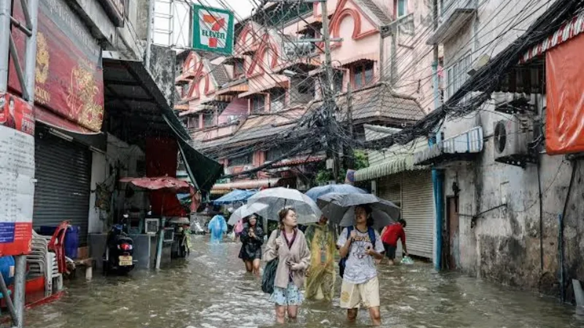 Floods and heavy rains kill 23 in Thailand