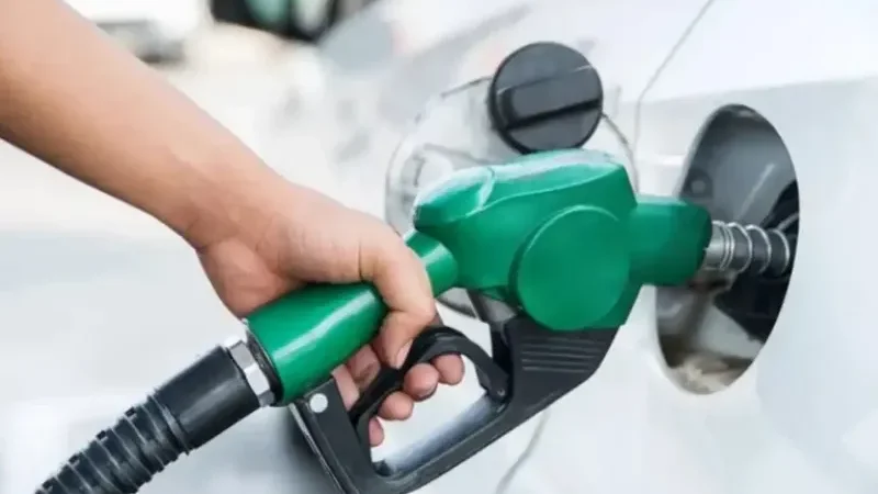 Petrol, diesel prices reduced in Pakistan