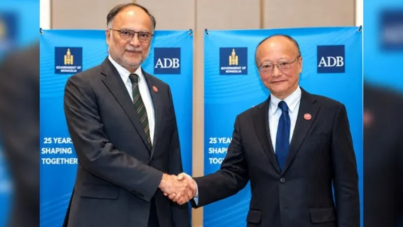 Pakistan urges ADB to create financing window for climate-vulnerable nations