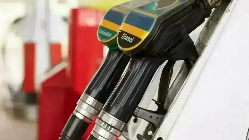 Govt raises petrol price by Rs3.26, cuts diesel price by Rs1.01 - Petroleum products, price of diesel, price of petrol