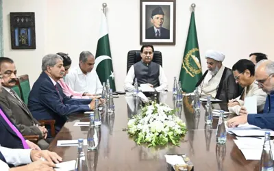 Govt, opposition make progress in talks ahead of Islamabad march