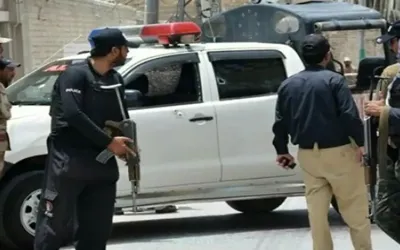 Four FBR officials among five killed in deadly D.I. Khan gun attacks