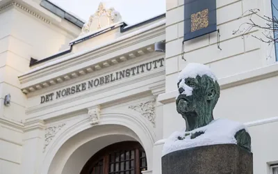 Nobel prize in economics conferred on U.S. economists Robert E. Hall and Michael Woodford 