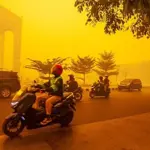 Indonesia tries dry ice to clear toxic haze from wildfires
