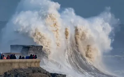 UK faces disruption as storms Austen and Boelo bring strong winds