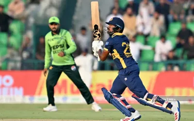 Sri Lanka crush Pakistan by eight wickets in tri-nation series