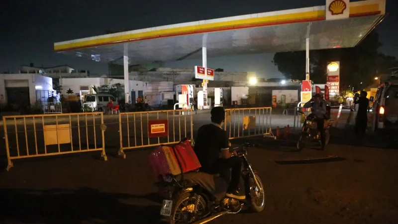 Pakistan has fuel stocks sufficient for 22-30 days, new conservation measures ruled out