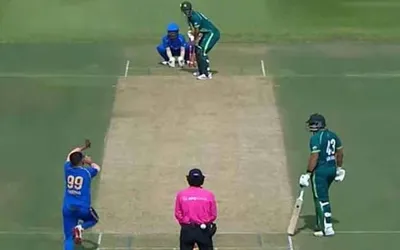 Pakistan’s Hong Kong Sixes campaign gets dramatic start