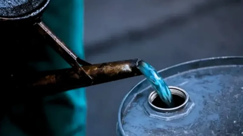 Kerosene oil prices declined by Rs48.29 per litre in Pakistan