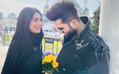 Sarah Khan Receives Giant Rose from Falak Shabbir: Watch Video