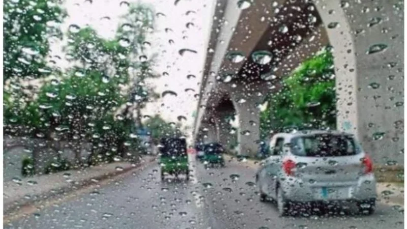 Karachi set for light to moderate rainfall in coming 24 Hours
