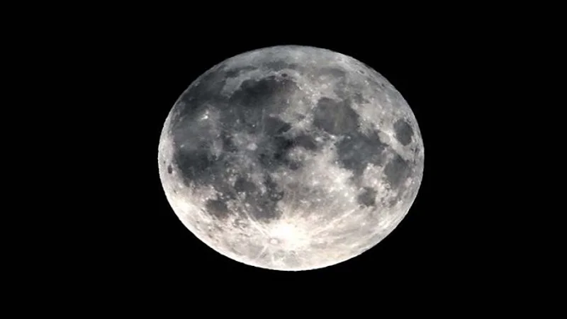 ISLAMABAD: A view of the first super blue moon of 2024 over the skies of the Federal Capital