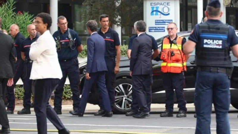 French authorities detain suspect in synagogue blast that injured officer