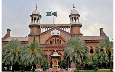 LHC issues notice to govt on plea against decision to close utility stores