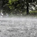 Karachiites urged to avoid unnecessary movement during strong cyclone