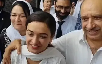 PHC grants 10-day bail to Sanam Javed