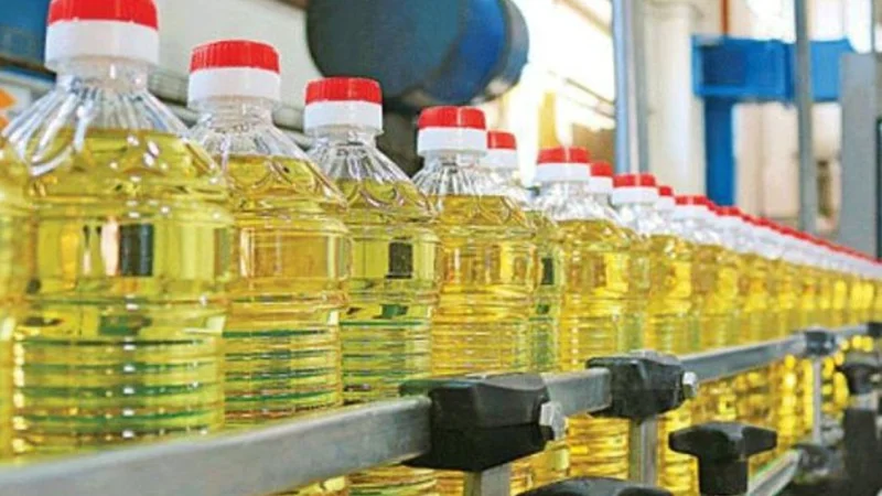 Cooking oil, ghee prices drop in Pakistan - check rates here