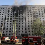 Russian bomb attack on Kharkiv apartment complex Injures 41 people