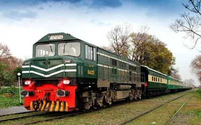 Pakistan Railways announces reduction in passengers train fares