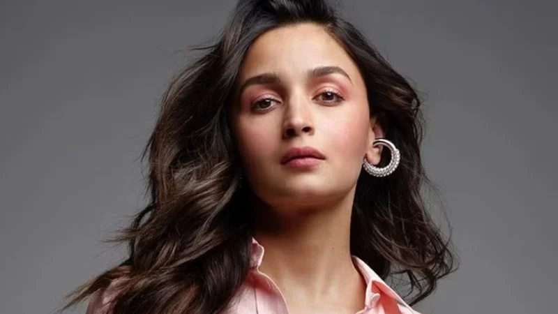 Alia Bhatt Shares She Suffers From Lack of Focus Due to ADHD