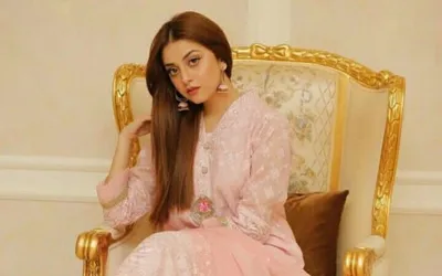 Alizeh Shah shocks fans by deleting all Instagram posts
