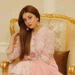 Alizeh Shah shocks fans by deleting all Instagram posts