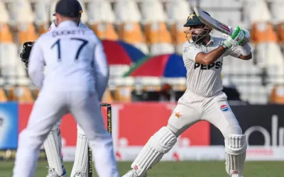 Pakistan scores 397/6 at lunch on day 2 of first Test against England
