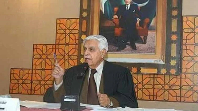 Senior politician Ellahi Bakhsh Soomro passes away