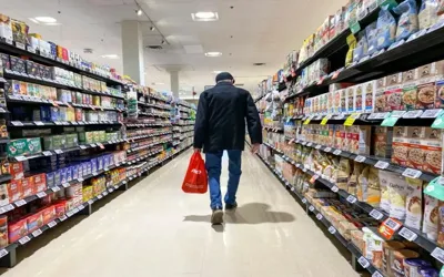 Food and retail prices rise at end of 2025 in UK