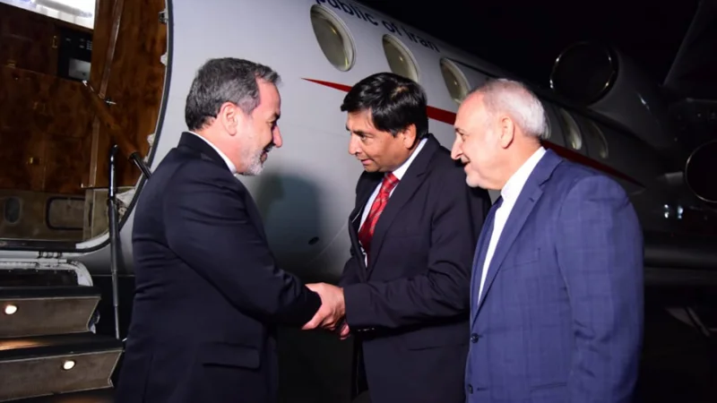Iranian FM arrives for consultation on Middle East situation