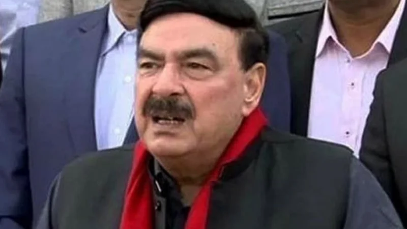 Court acquits Sheikh Rasheed in Zardari conspiracy case