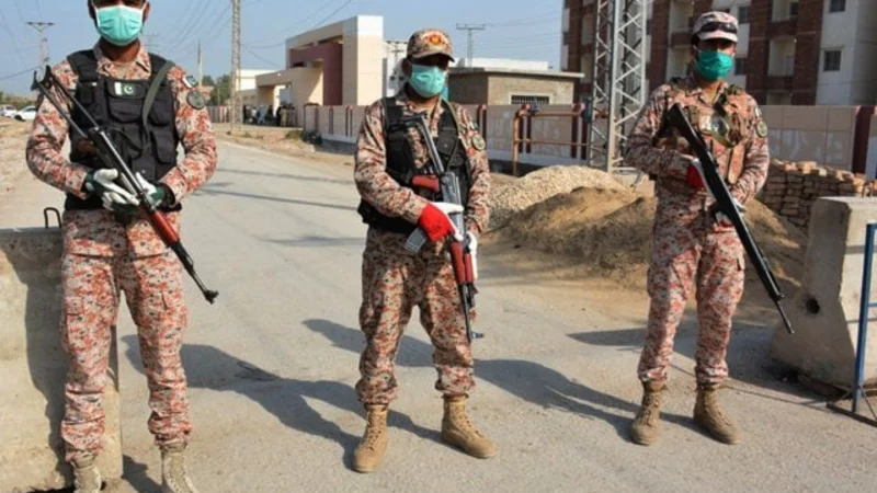 Rangers, Police arrest 7 suspects of banned outfit in Karachi