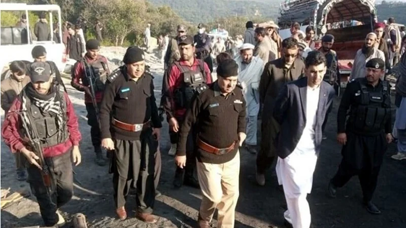 Kurram clashes claim12 more lives, bringing death toll to 30