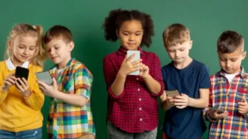 Australia passes social media ban for children under 16