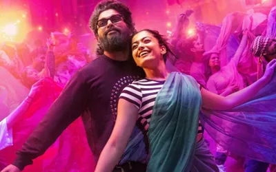 Allu Arjun, Rashmika Mandanna stun with their energetic performance at 'Pushpa 2' release event