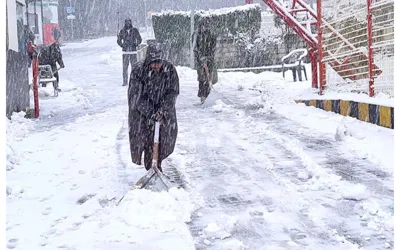 Snowfall continues in upper areas of Swat